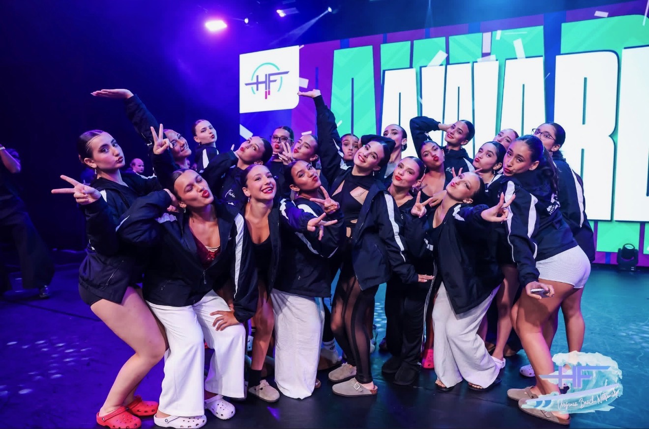Team Pulse group celebration at Hall of Fame Nationals